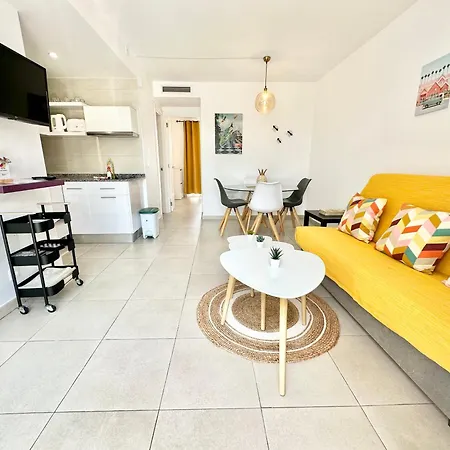 Lollipop Con Piscina, Doble Terraza, Planta Alta, Cocina Completa Y Wifi Apartmán